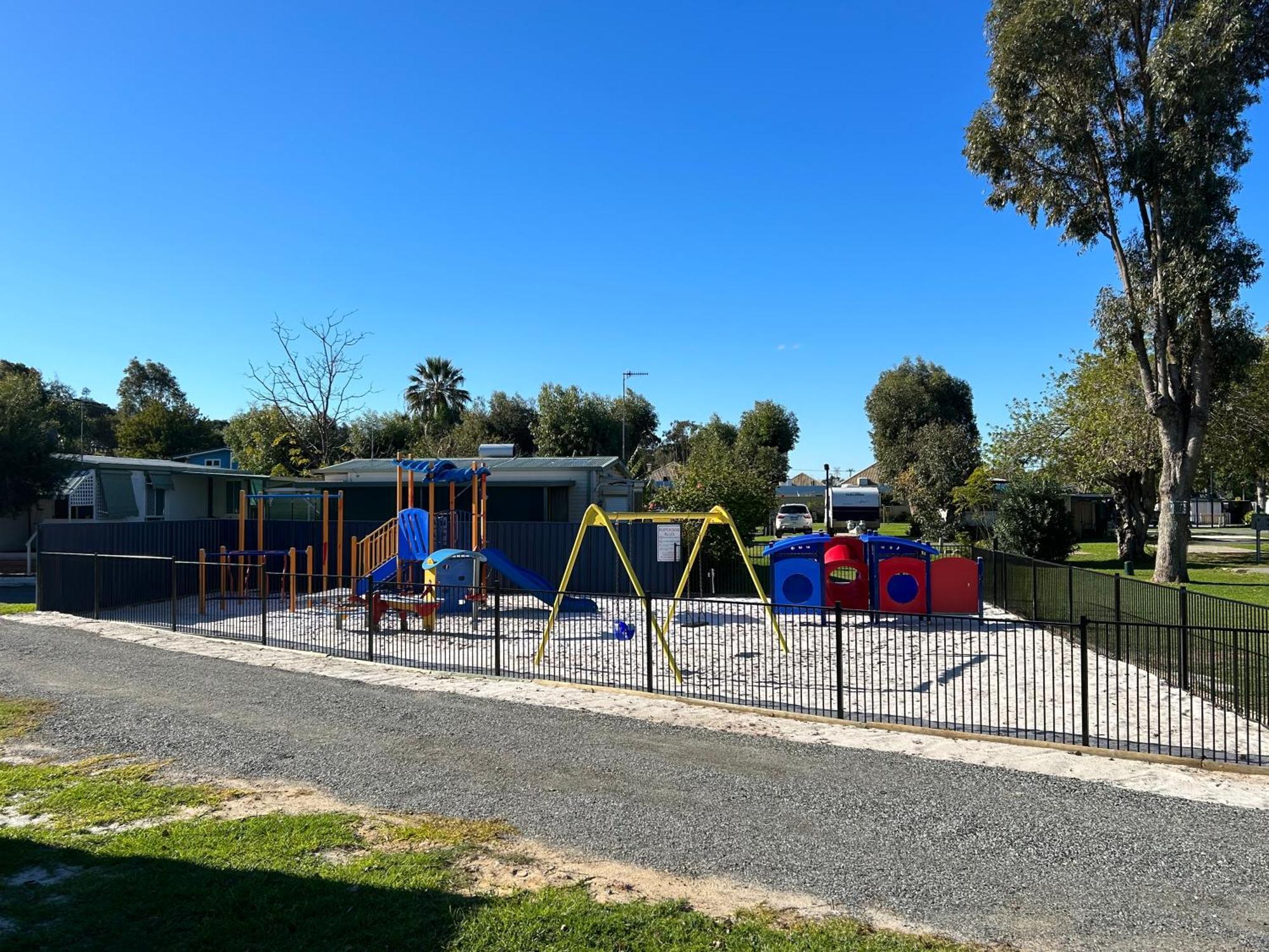 Mandurah Coastal Holiday Park Dış mekan fotoğraf